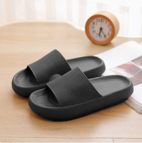 Cloud Slippers for Women and Men, Pillow House Slippers Shower Shoes Indoor Slides Bathroom Sandals, Ultimate Comfort, Lightweight, Thick Sole, Non-Slip, Easy to Clean black(42-43)