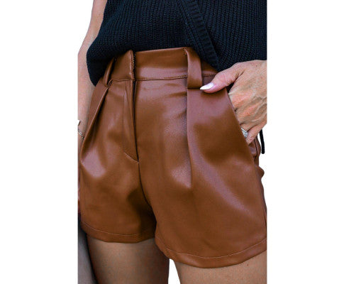 Azura Exchange Pleated Faux Leather Casual Shorts - 16 US