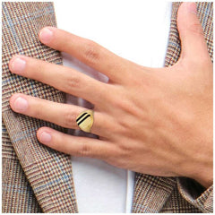 18KT Yellow Gold Round Plate Ring 3.8g