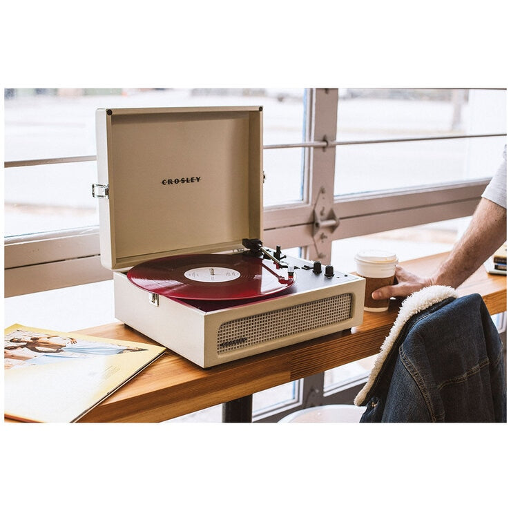 Crosley Voyager Portable Bluetooth Turntable Dune CRIW8017B-DU4