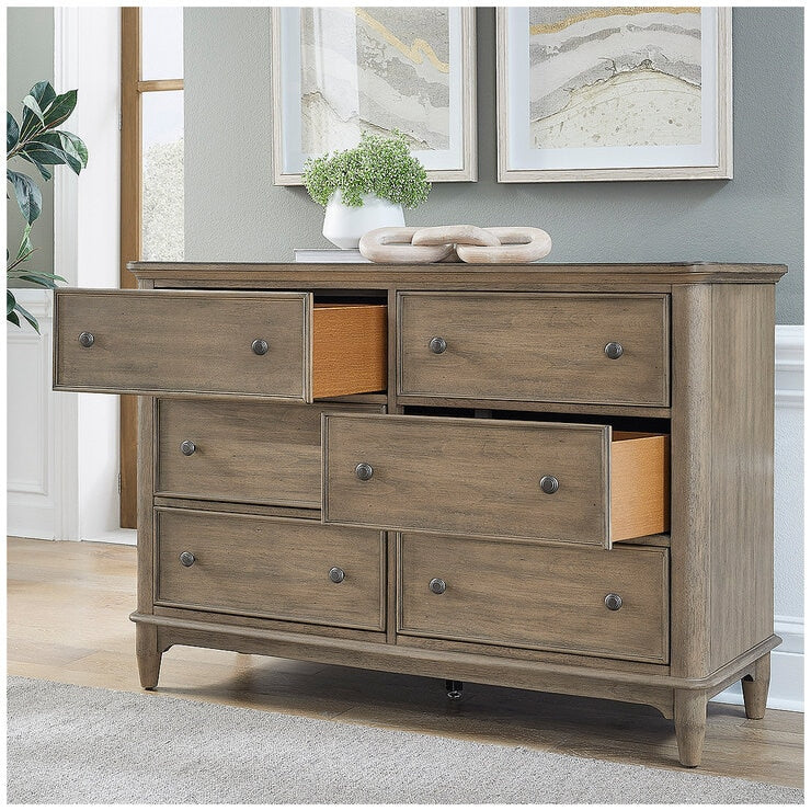 Universal Broadmoore Lila 6 Drawer Dresser