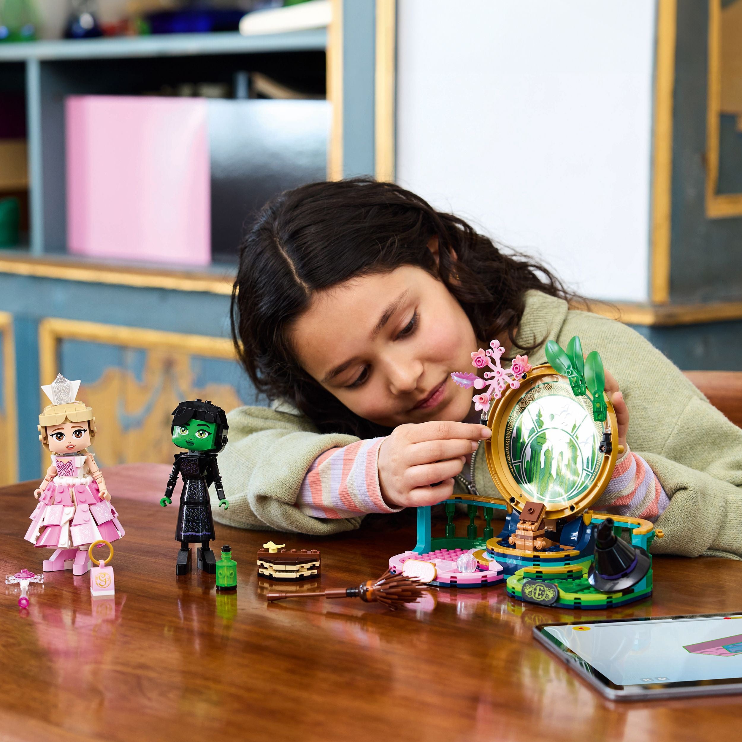 LEGO Wicked Elphaba & Glinda Figures Fantasy Toy Construction Playset 75682
