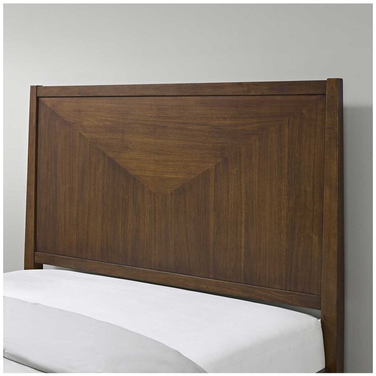 Universal Broadmoore Powell Queen Bed - Smartyez