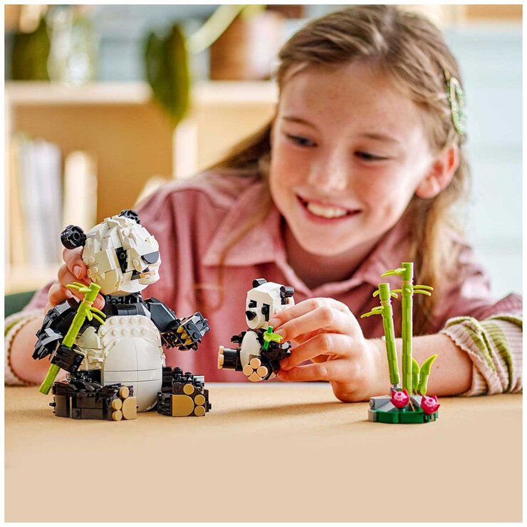 LEGO Creator 3 In 1 Wild Animals Panda Family 31165