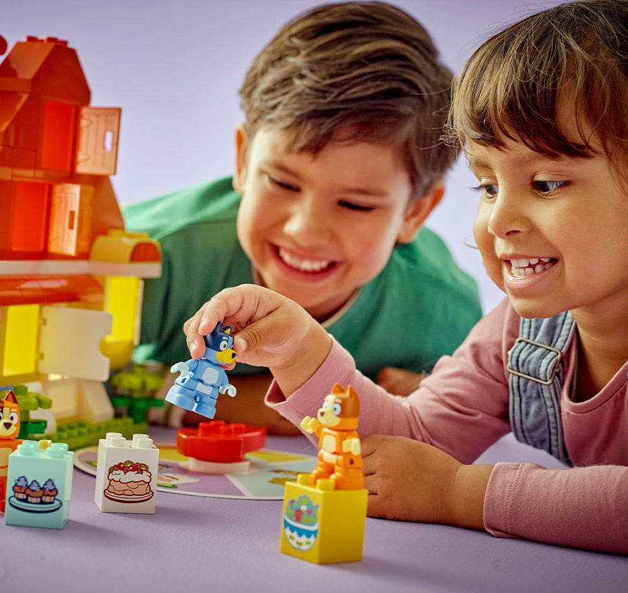 LEGO DUPLO Bluey: Bluey’s Family House with Memory Game 10459