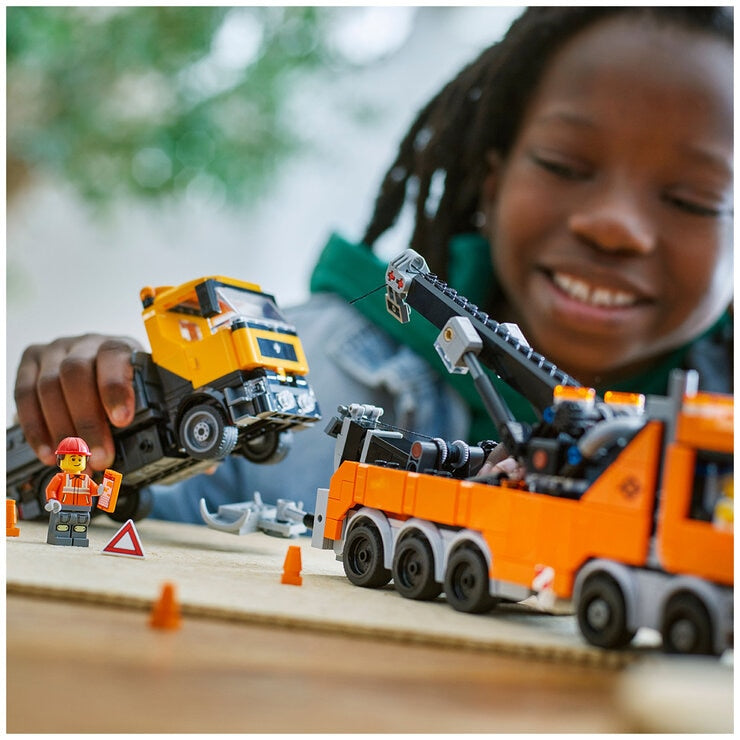 LEGO City Heavy-Duty Recovery Tow Truck With Crane 60467