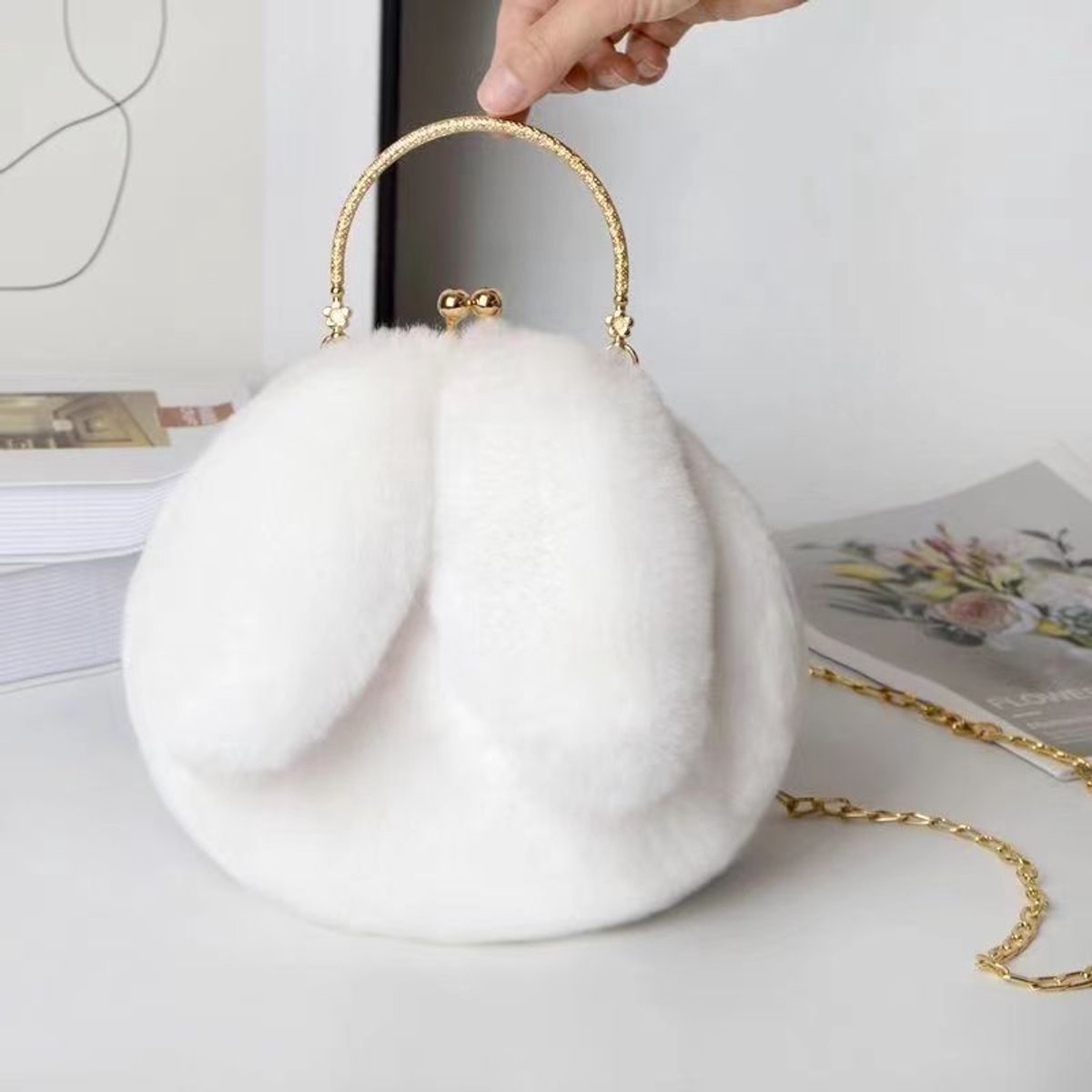 Women's Shoulder Bag - Handbag - Bags with Zipper - Women's Bag - Phone Bag - Shoulder Bag/Crossbody Bag - 20*30cm - White