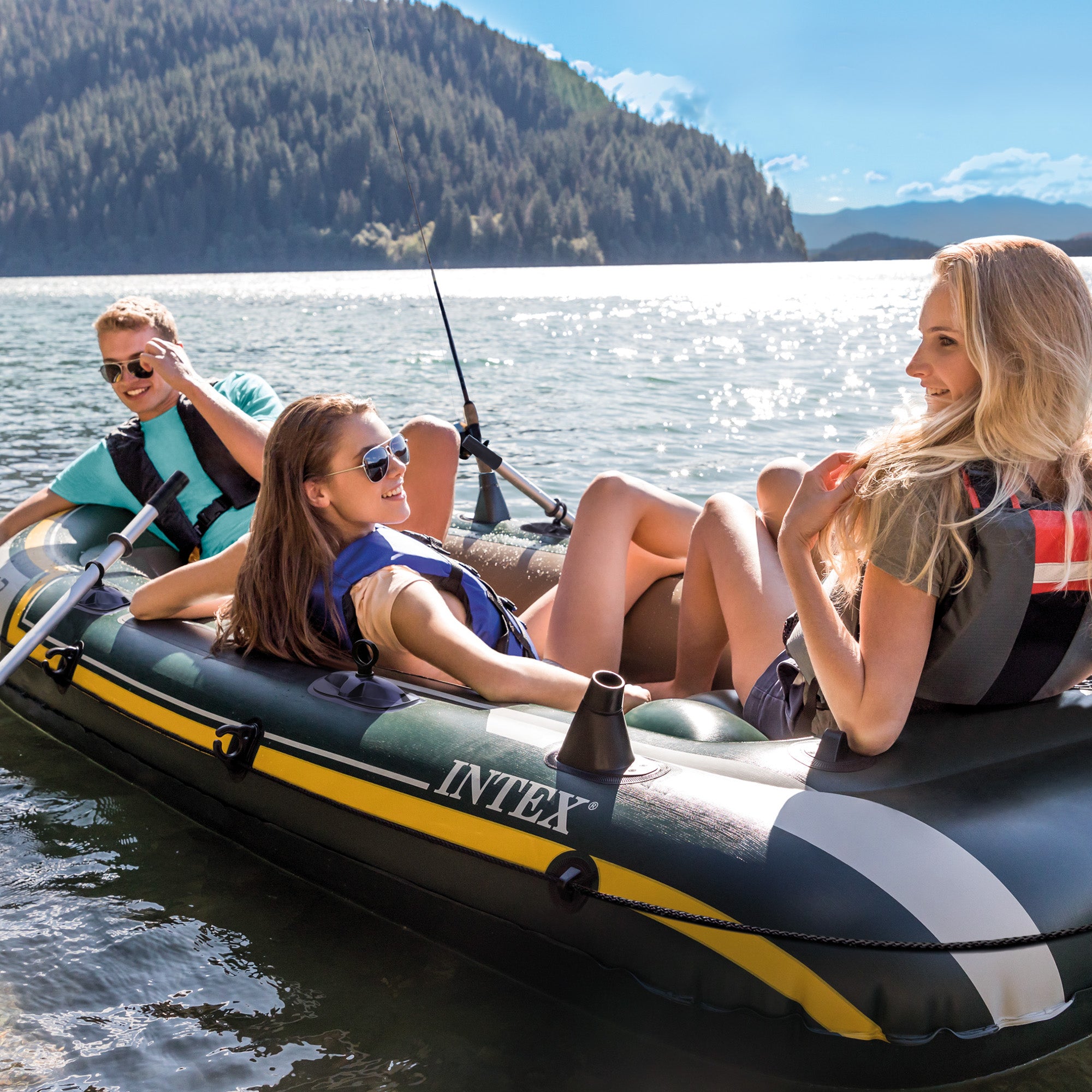 Intex Seahawk 3-person Inflatable Boat Set-ACT