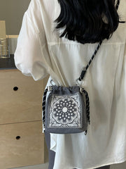 Chic Drawstring Bucket Bag with Intricate Print - Adjustable Rope Strap, Lightweight Fabric(Black)