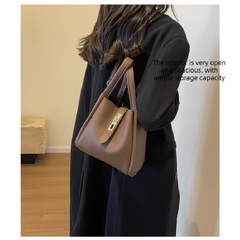 Black Retro 2-Piece Women's Bucket Bag Set with Removable Inner Pouch PU Leather Crossbody Handbag and Fashionable Tote for Australian Everyday Use
