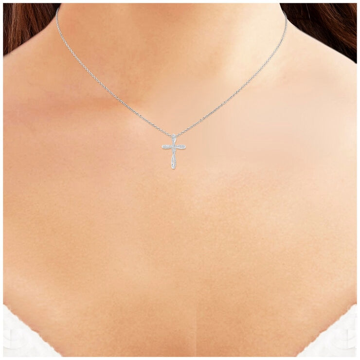 14KT White Gold 0.18ctw Diamond Twist Cross Pendant