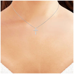 14KT White Gold 0.18ctw Diamond Twist Cross Pendant