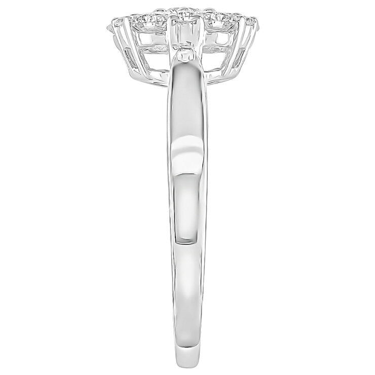 18KT White Gold 0.95ctw Diamond Round Cluster Ring