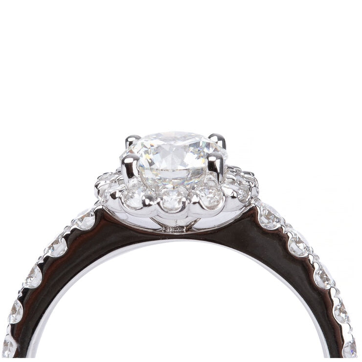 18KT White Gold 1.81ctw Diamond Ring With 1.00ctw Centre