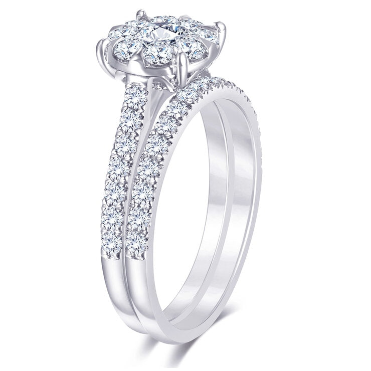 18KT White Gold 1.20ctw Diamond Ring With 0.30ctw Centre