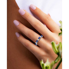 18KT White Gold 0.25ctw Round Diamond Blue Sapphire Band